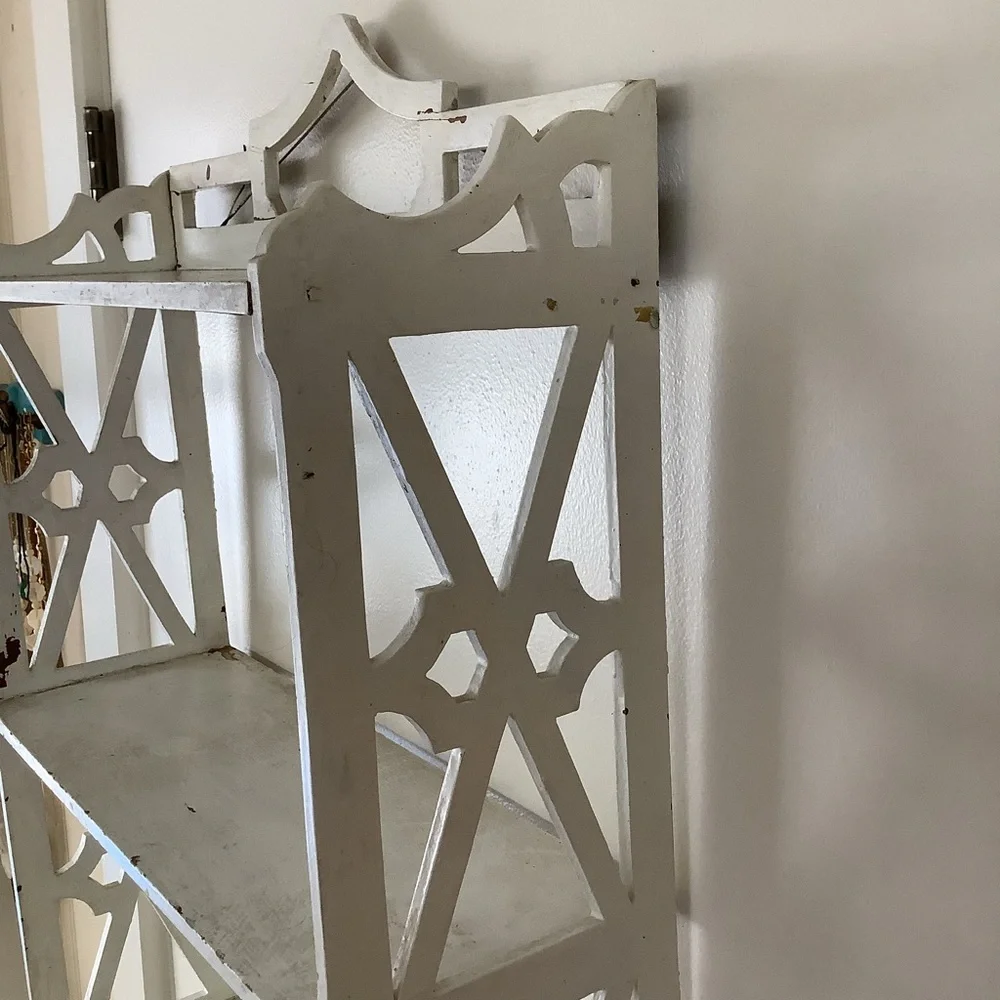Vintage 3 Tier Shabby Chic Chippy White Painted Wall Shelf